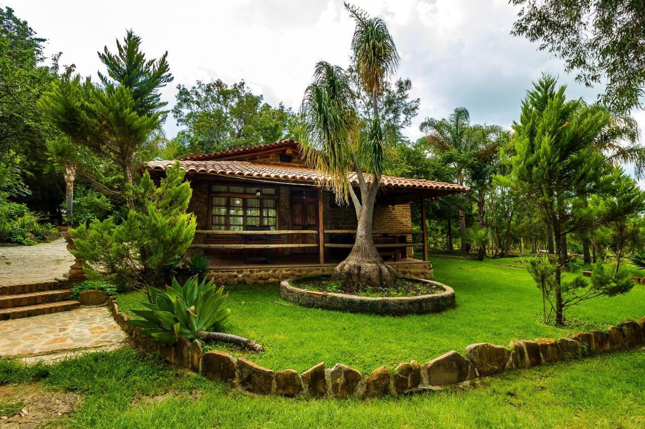 Hotel Hacienda Coyotes Zapotlanejo Kültér fotó